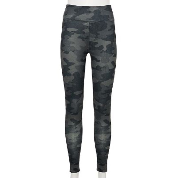 Kohls Black Camo Leggings Size L - Picture 4 of 4